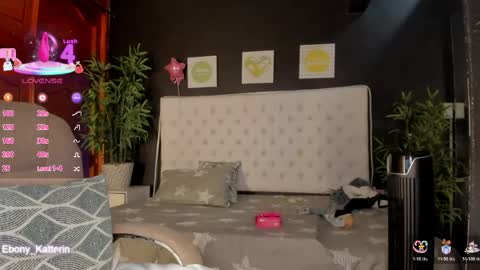 ebony_katterin online show from June 4, 2:43 pm