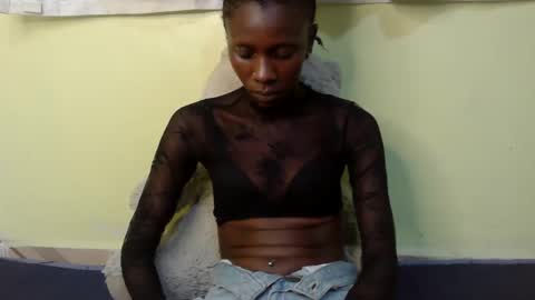 ebony_lisaaa online show from January 17, 5:20 pm