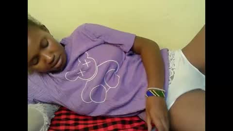 ebony_lissa online show from February 19, 3:06 am