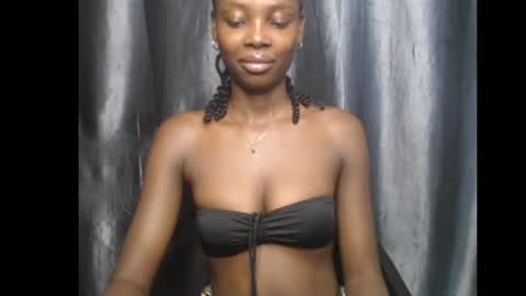 Ella online show from March 23, 8:53 am