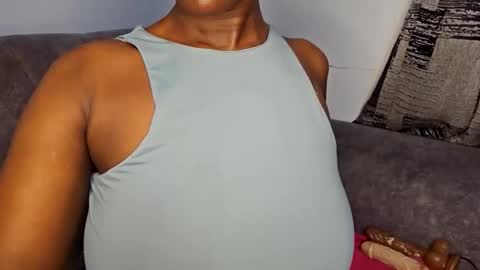 Ebony Melanie online show from November 24, 11:07 pm