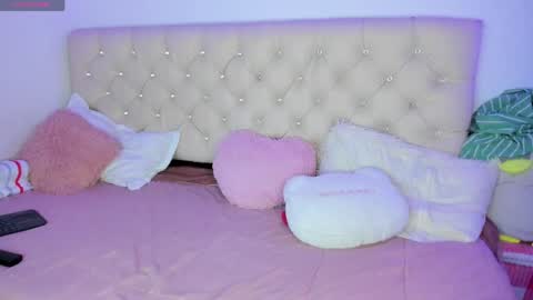 Queen Ebony online show from June 3, 6:46 pm
