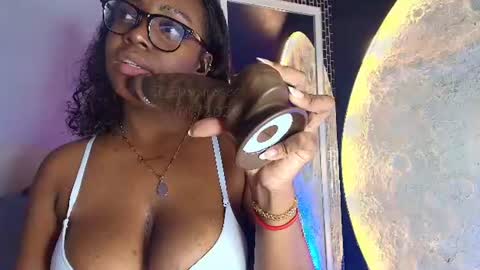 ebonyrosee_ online show from June 10, 12:15 pm