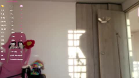 Snapshot of ecchi_sixxx chatting on October 5, 10:04 pm Colette online show from October 5, 10:04 pm