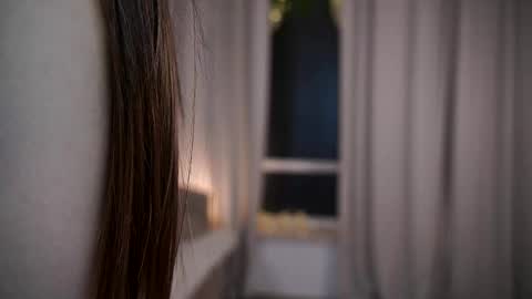 Lisa  online show from February 15, 12:35 am