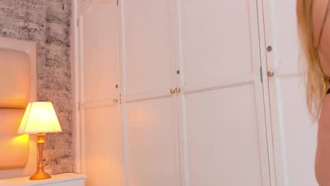 EDNA COPPER online show from November 6, 4:29 am