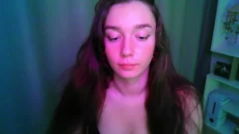 Snapshot of effie_balconii chatting on October 3, 2:33 pm effie_balconii online show from October 3, 2:33 pm