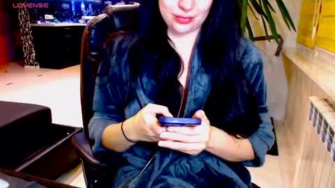 Effy online show from October 6, 6:34 pm