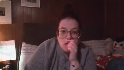 eilidh 3 online show from January 7, 2:15 am