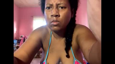 Eirondra Valeen online show from April 18, 10:29 am