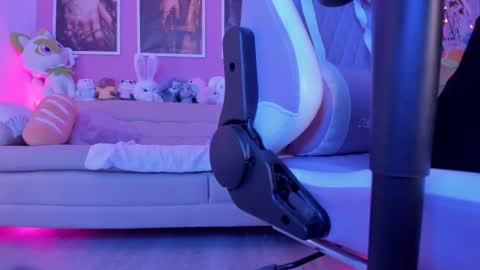 Ela online show from February 24, 6:56 am