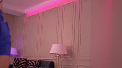 Ella online show from March 21, 5:56 am