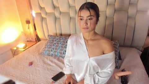 Ela online show from March 3, 8:37 pm