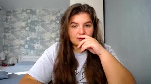 Elanis online show from September 30, 12:22 pm