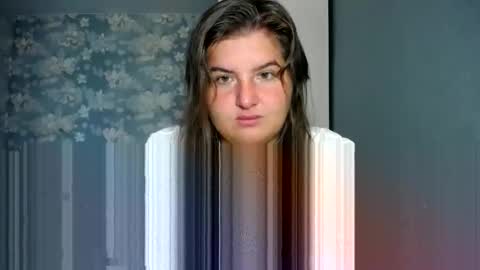 Elanis online show from September 18, 10:36 am