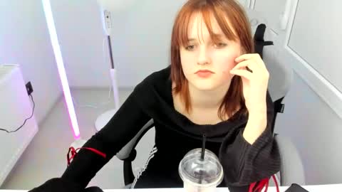 Evie online show from May 23, 6:56 am