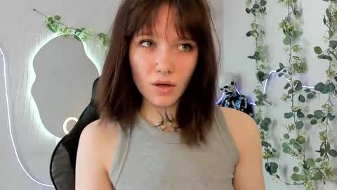 elastikiss online show from April 19, 8:58 am