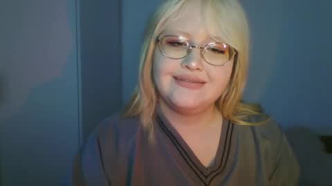 elayne_sweet online show from May 29, 7:06 am