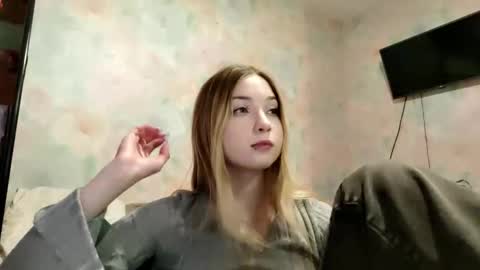 MIa online show from April 20, 6:49 am