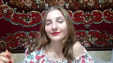 Mia online show from March 5, 4:47 pm