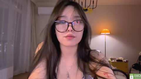 Aira online show from March 1, 5:34 pm