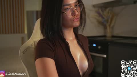 Eli  online show from April 14, 4:07 pm