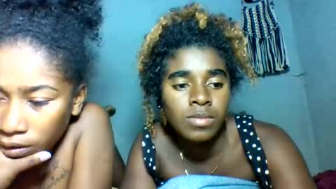 elina981 online show from March 26, 8:43 pm