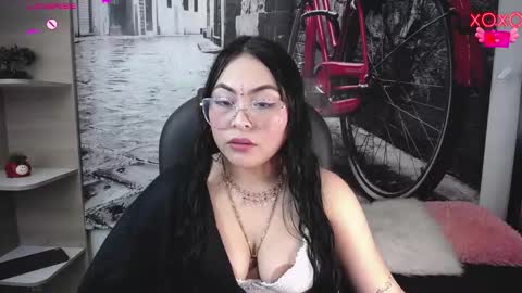 Elina  online show from February 7, 2:15 am