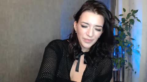 Elina online show from November 9, 12:05 am