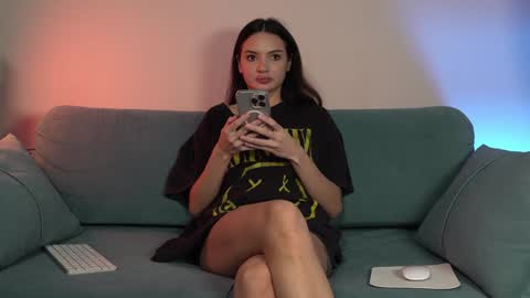 Snapshot of elisonnina chatting on December 2, 10:10 pm Nina online show from December 2, 10:10 pm