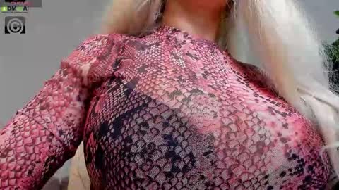 Snapshot of elissavibe chatting on September 26, 1:25 am Elisa  Promotion   online show from September 26, 1:25 am