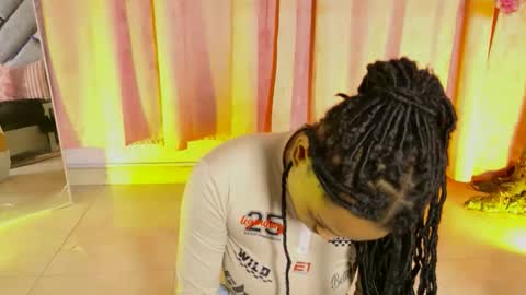 elit noa online show from January 16, 10:06 pm