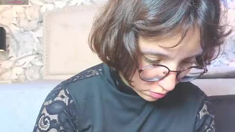 Eliza online show from April 20, 7:17 pm