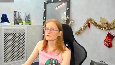 Snapshot of elizabeth_harpper chatting on January 18, 8:31 am Elizabeth online show from January 18, 8:31 am