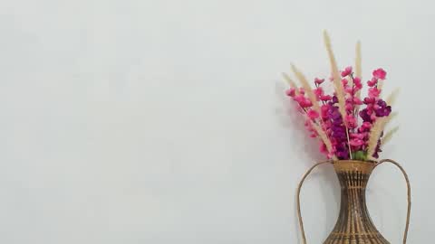 Elizabeth Mathure online show from October 15, 7:55 am