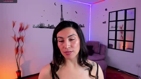 Elizabeth online show from February 21, 6:59 pm