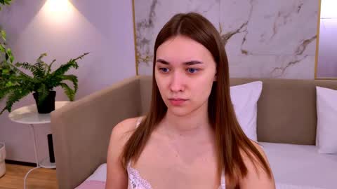 Elizabeth online show from February 11, 3:40 pm