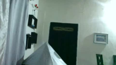 elizka 00 online show from April 16, 4:02 am