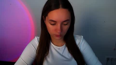 elizsun online show from June 17, 8:37 am