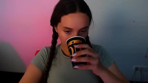 elizsun online show from June 24, 8:57 am