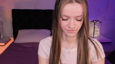 elizzza_ online show from April 21, 5:36 am