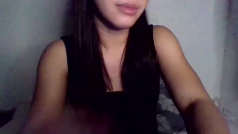 ella_babe25 online show from March 22, 8:26 pm