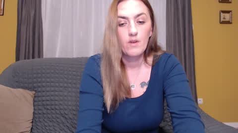 Ella  Max online show from February 15, 9:17 pm