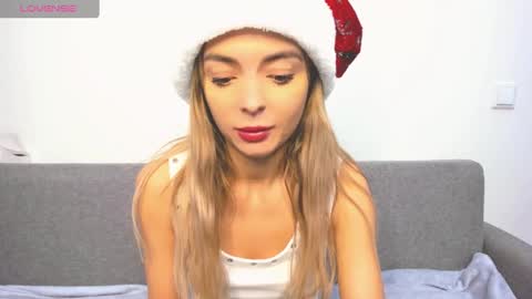 ellen_flow online show from December 19, 8:34 am