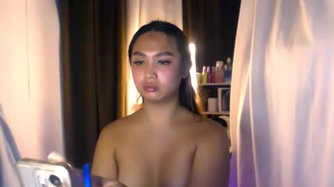 ellie online show from May 17, 12:54 am