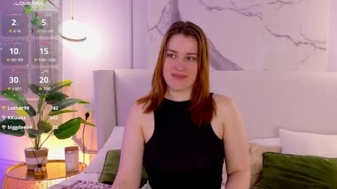 elliegarson__ online show from April 15, 7:58 pm