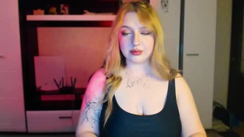 just call me El online show from March 5, 3:30 pm