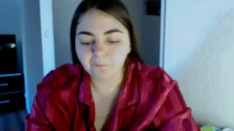 Ellie online show from May 11, 6:48 am