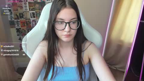 ellisky online show from October 19, 5:31 am