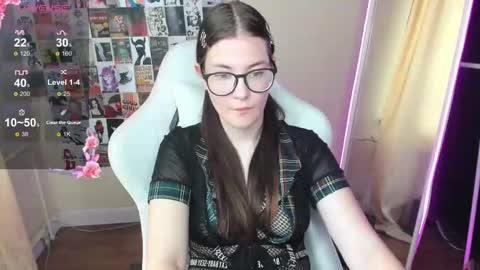 ellisky online show from October 22, 6:07 am